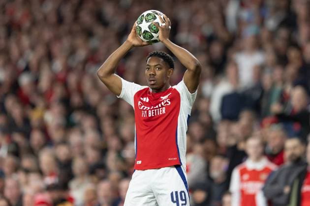 Arsenal v Real Madrid. UEFA Champions League, Quarter-Final, Leg 1 of 2, Football, The Emirates Stadium, London, UK - 08 Apr 2025 Myles Lewis-Skelly of Arsenal FC prepares to take a throw in London Emirates Stadium London GBR, UK NEWSPAPERS OUT Copyright: xEllixBirchx