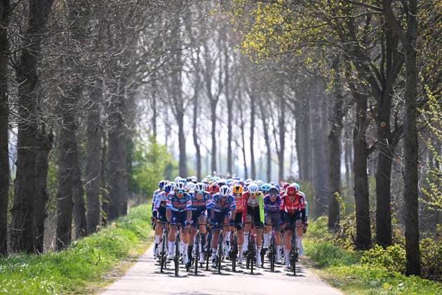 Scheldeprijs 2025 cycling race SCHOTEN, BELGIUM - APRIL 09 : illustration picture peloton during the Men Elite UCI 1.Pro 113th Flanders Classics Scheldeprijs cycling race with start in Terneuzen and finish in Schoten (205,2 km) on April 09, 2025 in Schoten, Belgium, 09 04 2025 ( Motordriver Guy De Vuyst & Schoten Belgium  Copyright: xTomasxSiskx