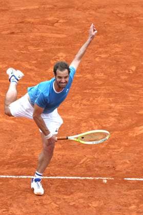 L Allemand Daniel Altmaier s impose face au Français Richard Gasquet (7-5, 5-7, 6-2) qui jouait son dernier match au tournoi Rolex Masters de Monte-Carlo Richard Gasquet - L Allemand D.Altmaier s impose face au Français R.Gasquet (7-5, 5-7, 6-2) qui jouait son dernier match au tournoi Rolex Masters de Monte-Carlo, le 9 avril 2025. Claudia Albuquerque Bestimage Germany s D. Altmaier beat France s R. Gasquet (7-5, 5-7, 6-2), who was playing his last match at the Rolex Masters tournament in Monte-Carlo on April 9, 2025. Monte-Carlo Monaco  Copyright: xClaudiaxAlbuquerquex xBestimagexClaudiaxAlbuquerquex xBestimagex