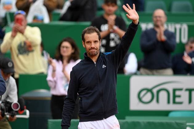 RICHARD GASQUET, Tennis Rrolex Monte-Carlo Masters 2025, azione, action, single shot, gesti, saluta il pubblico per la sua ultima partita TENNIS ROLEX MONTE-CARLO MASTERS 2025
