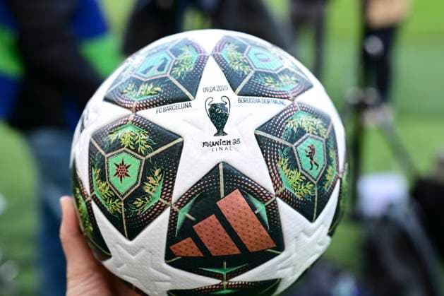 Match ball, FC Barcelona vs Borussia Dortmund, Football, Champions League, Quarter-final, 09 04 2025 Barcelona Catalonia Spain Copyright: xkolbert-press MarcxNiemeyerx