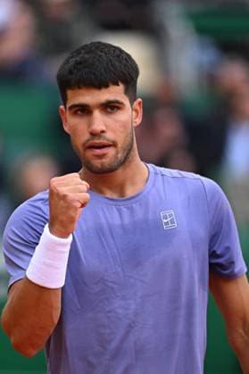 Rolex Monte-Carlo 2025 Masters 1000 - Day 4 Carlos Alcaraz (ESP) during his first round match at the Monaco Rolex Masters in Monte Carlo, on April, 9, 2025. Photo by Corinne Dubreuil ABACAPRESS.COM Monte-Carlo Monaco  Copyright: xDubreuilxCorinne ABACAx