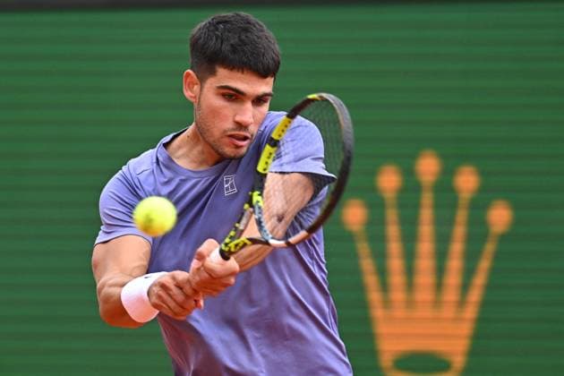 Rolex Monte-Carlo 2025 Masters 1000 - Day 4 Carlos Alcaraz (ESP) during his first round match at the Monaco Rolex Masters in Monte Carlo, on April, 9, 2025. Photo by Corinne Dubreuil ABACAPRESS.COM Monte-Carlo Monaco  Copyright: xDubreuilxCorinne ABACAx