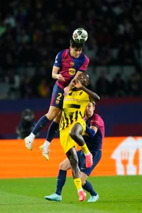 FC Barcelona, Barca v Borussia Dortmund - UEFA Champions League 2024 25 Quarter Final First Leg Pau Cubarsi centre-back of Barcelona and Spain and Serhou Guirassy centre-forward of Borussia Dortmund and Guinea compete for the ball during the UEFA Champions League 2024 25 Quarter Final First Leg match between FC Barcelona and Borussia Dortmund at Estadi Olimpic Lluis Companys on April 9, 2025 in Barcelona, Spain. Barcelona Spain  Copyright: xJosexBretonx originalFilename:bretonhernandez-fcbarcel250409_npJKI.jpg