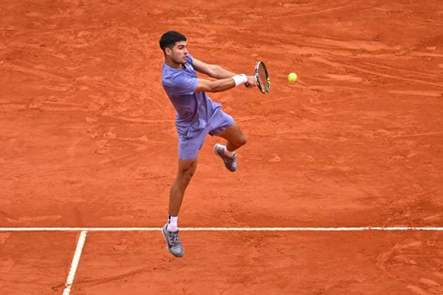 Rolex Monte-Carlo 2025 Masters 1000 - Day 4 Carlos Alcaraz (ESP) during his first round match at the Monaco Rolex Masters in Monte Carlo, on April, 9, 2025. Photo by Corinne Dubreuil ABACAPRESS.COM Monte-Carlo Monaco  Copyright: xDubreuilxCorinne ABACAx