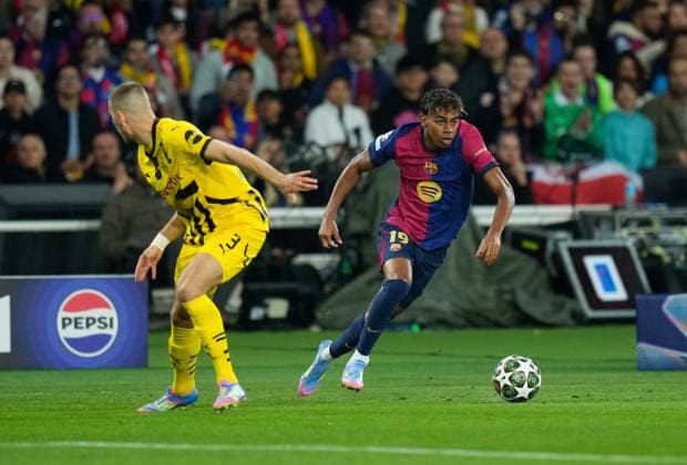 09 04 2025, xslx, Football UEFA Champions League, FC Barcelona Borussia Dortmund v l Waldemar Anton Borussia Dortmund , Lamine Yamal FC Barcelona UEFA REGULATIONS PROHIBIT ANY USE OF PHOTOGRAPHS as IMAGE SEQUENCES and or QUASI VIDEO Barcelona
