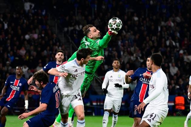FOOTBALL : PSG vs Aston Villa - Ligue des Champions - 09 04 2025 Gianluigi Donnarumma ( 1 - PSG ) during the UEFA Champions League match between Paris Saint Germain and Aston Villa FC at Parc Des Princes on April 09 , 2025 in Paris, France. ( Photo by Dante Badano PsnewZ ) - ParisFrance  Copyright: xDantexBadanox