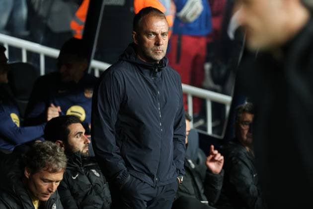 April 9, 2025, Barcelona, Barcelona, SPAIN: Hansi Flick, head coach of FC Barcelona, Barca looks on during the UEFA Champions League 2024 25 quarter-final first leg, match between FC Barcelona and Borussia Dortmund at Estadi Olimpic Lluis Companys on April 09, 2025 in Barcelona, Spain. Barcelona SPAIN - ZUMAa181 20250409_zaa_a181_031 Copyright: xIrinaxR.xHipolitox