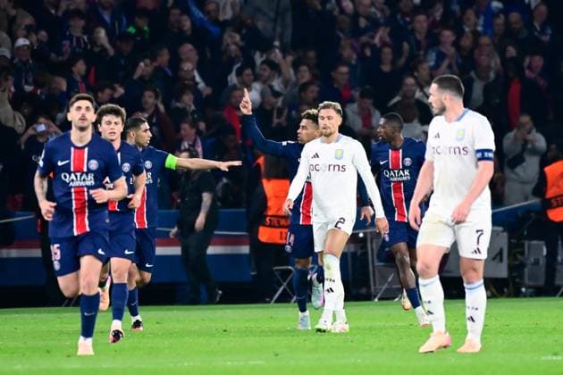 FOOTBALL : PSG vs Aston Villa - Ligue des Champions - 09 04 2025 Desire Doue ( 14 - PSG ) celebrates with teammates during the UEFA Champions League match between Paris Saint Germain and Aston Villa FC at Parc Des Princes on April 09 , 2025 in Paris, France. ( Photo by Dante Badano PsnewZ ) - ParisFrance  Copyright: xDantexBadanox