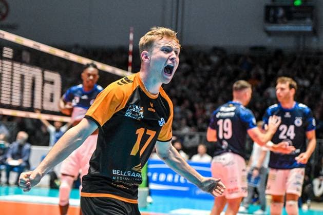 GER, VBL, VfB Friedrichshafen vs SVG Lüneburg 09 04 2025, Spacetech Arena, Friedrichshafen, GER, VBL, VfB Friedrichshafen vs SVG Lüneburg, in the picture Lenny Graven Friedrichshafen, 17 , Cheering after winning a point, Emotion nordphotoxGmbHx xHafner nph00200
