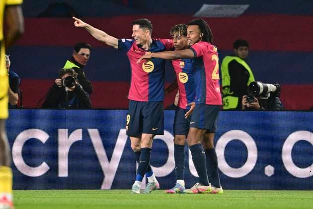 Goal celebration to 2 0 by Robert Lewandowski 9 FC Barcelona , FC Barcelona vs Borussia Dortmund, Football, Champions League, Quarterfinal, 09 04 2025 Barcelona Catalonia Spain Copyright: xkolbert-press MarcxNiemeyerx