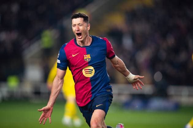 Spain-Football-Champions League - Quarters of Final First Leg - FC Barcelona, Barca v Borussia Dortmund in Barcelona, Spain. Barcelona, Spain, 9, April, 2025. Spain-Football-Champions League - Quarters of Final First Leg - FC Barcelona v Borussia Dortmund. (9) Robert Lewandowski celebrates his second score. Barcelona Olympic Stadium Lluis Companys Barcelona Spain