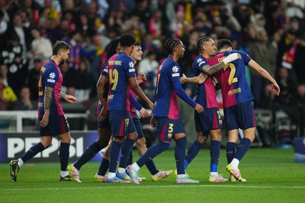 ESP: FC Barcelona, Barca v Borussia Dortmund. UEFA Champions League match. Quarter-Finals, firs leg Pau Cubarsi of FC Barcelona celebrates with his teammates after scoring the 1-0 during the UEFA Champions League match, Quarter-Finals, firs leg, between FC Barcelona and Borussia Dortmund played at Lluis Companys Stadium on April 9 2025 in Barcelona Spain. kpng Copyright: xBaguxBlancox xPRESSINPHOTOx PS_240409_COP_BAR_BOR_4017