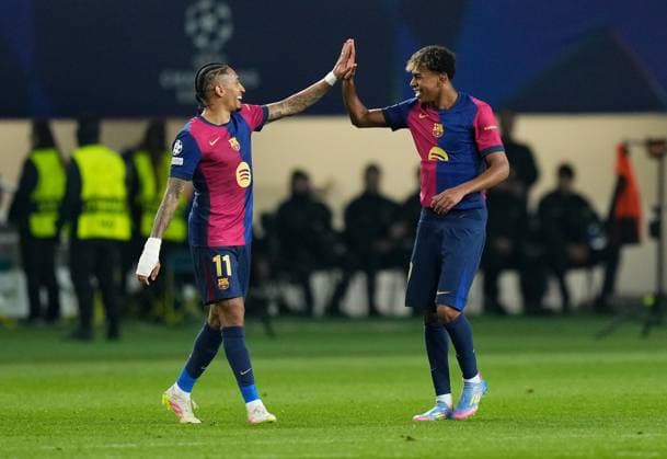 09 04 2025, xslx, Football UEFA Champions League, FC Barcelona Borussia Dortmund v l Raphinha FC Barcelona , Lamine Yamal FC Barcelona celebrate the goal, Der Torjubel zum 4 0 UEFA REGULATIONS PROHIBIT ANY USE OF PHOTOGRAPHS as IMAGE SEQUENCES and or QUASI VIDEO Barcelona