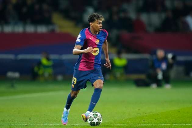 FC Barcelona, Barca v Borussia Dortmund - UEFA Champions League 2024 25 Quarter Final First Leg Alex Valle left-back of Barcelona and Spain during the UEFA Champions League 2024 25 Quarter Final First Leg match between FC Barcelona and Borussia Dortmund at Estadi Olimpic Lluis Companys on April 9, 2025 in Barcelona, Spain. Barcelona Spain  Copyright: xJosexBretonx originalFilename:bretonhernandez-fcbarcel250409_npULN.jpg