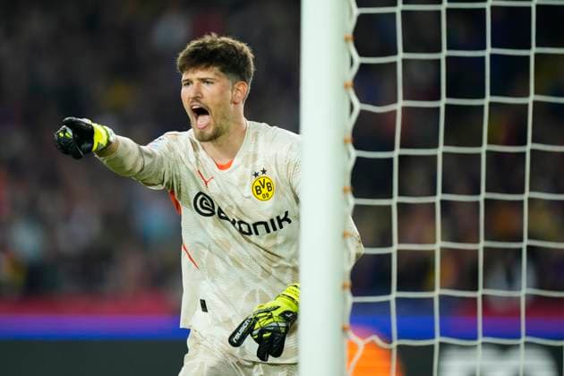 FC Barcelona, Barca v Borussia Dortmund - UEFA Champions League 2024 25 Quarter Final First Leg Gregor Kobel goalkeeper of Borussia Dortmund and Switzerland during the UEFA Champions League 2024 25 Quarter Final First Leg match between FC Barcelona and Borussia Dortmund at Estadi Olimpic Lluis Companys on April 9, 2025 in Barcelona, Spain. Barcelona Spain  Copyright: xJosexBretonx originalFilename:bretonhernandez-fcbarcel250409_npTs0.jpg
