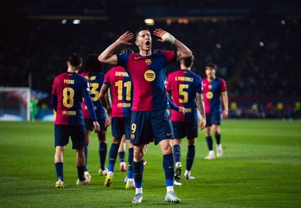 (250410) -- BARCELONA, April 10, 2025 -- Robert Lewandowski (front) of FC Barcelona, Barca celebrates his goal during the UEFA Champions League quarterfinal 1st leg football match between FC Barcelona and Borussia Dortmund in Barcelona, Spain, on April 9, 2025. (Photo by Xinhua) (SP)SPAIN-BARCELONA-FOOTBALL-UEFA CHAMPIONS LEAGUE-FC BARCELONA VS BORUSSIA DORTMUND JoanxGosa 