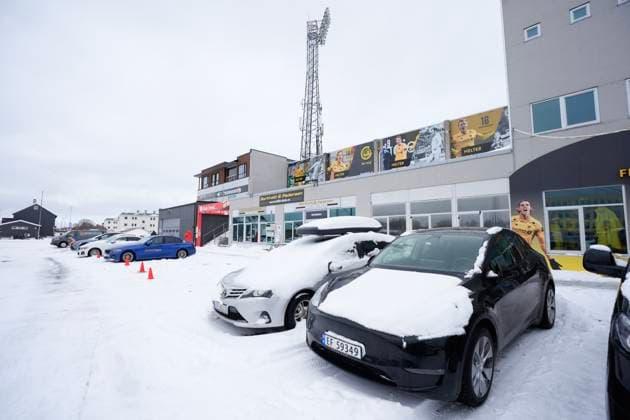 Football, EL, FK Bodö Glimt - Lazio Rome, snowfall before the start of the match