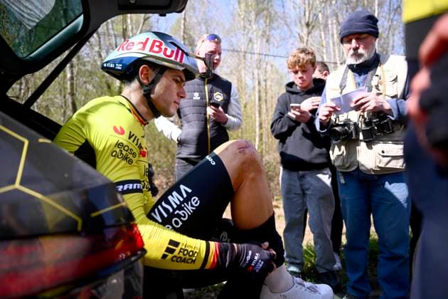 Paris-Roubaix 2025 Training Session ROUBAIX, FRANCE - APRIL 10 : Van Aert Wout (BEL) of Team Visma - Lease a Bike pictured during a training session prior the 122nd edition of ParisRoubaix an UCI World Tour cycling race for Men Elite with start in Compiegne and finish in Roubaix. on April 10, 2025 in Roubaix, France, 10 04 2025 ( Motordriver Guy De Vuyst - Roubaix France  Copyright: xGvgx