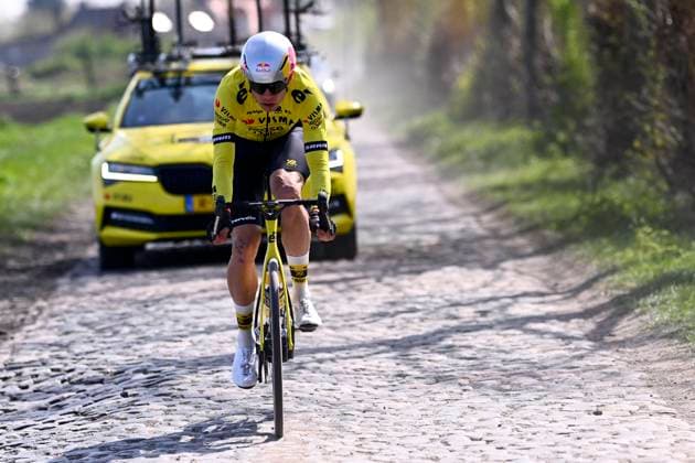 Paris-Roubaix 2025 Training Session ROUBAIX, FRANCE - APRIL 10 : Van Aert Wout (BEL) of Team Visma - Lease a Bike pictured during a training session prior the 122nd edition of ParisRoubaix an UCI World Tour cycling race for Men Elite with start in Compiegne and finish in Roubaix. on April 10, 2025 in Roubaix, France, 10 04 2025 ( Motordriver Guy De Vuyst - Roubaix France  Copyright: xGvgx