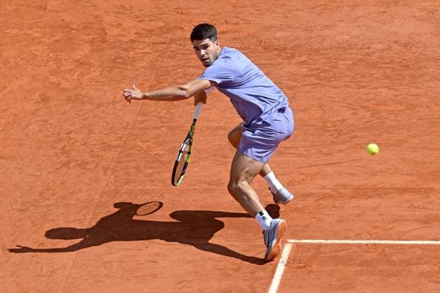 CARLOS ALCARAZ, Spagna, Monte Carlo Masters 2025, Altmaier vs Alcaraz 3-6 1-6 , 10-04-2025, Azione, Action, Single shot TENNIS MONTE CARLO MASTERS 2025