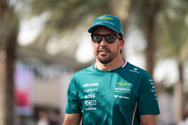 Fernando Alonso Aston Martin Aramco F1 Team, 14 , BAH, Formula 1 World Championship, Gulf Air Grand Prix of Bahrain, Bahrain International Circuit, Media Day, 2025 season, 10 04 2025 BAH, Formula 1 World Championship, Gulf Air Grand Prix of Bahrain, Bahrain International Circuit, Media Day, 2025 season, 10 04 2025 Sakhir Copyright: xEibner-Pressefoto Memmlerx EP_MMR