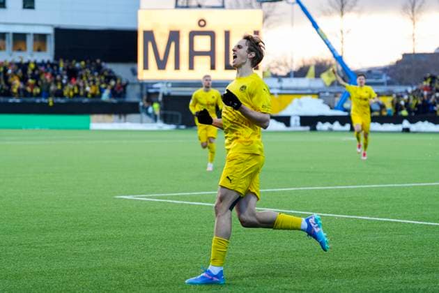UEFA Europa League 24 25, quarterfinal, 1 match, Bodo Glimt Lazio Bodo 20250410 Bodo Glimts Ulrik Saltnes celebrates after scoring 1-0 during the first UEFA Europa League quarterfinal football match between Bodo Glimt and Lazio at Aspmyra Stadium in Bodo Photo Lise Aserud NTB Bodo Norge EDITORIAL USE ONLY RESTRICTED USE FOR BETTING COMPANIES  Copyright: xLisexAserudx xNTBx