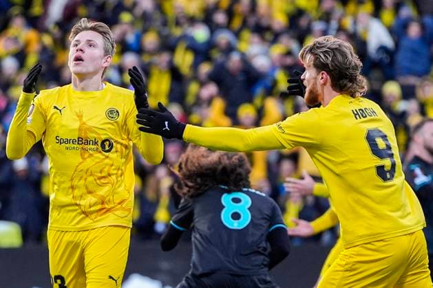 UEFA Europa League 24 25, quarterfinal, 1 match, Bodo Glimt Lazio Bodo 20250410 Bodo Glimts Jens Petter Hauge and Kasper Hogh during the first UEFA Europa League quarterfinal match between Bodo Glimt and Lazio at Aspmyra Stadium in Bodo Photo Lise Aserud NTB Bodo Norge EDITORIAL USE ONLY RESTRICTED USE FOR BETTING COMPANIES  Copyright: xLisexAserudx xNTBx