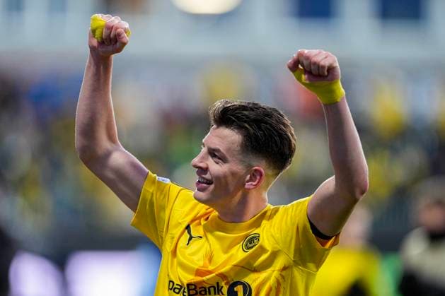 UEFA Europa League 24 25, quarterfinal, 1 match, Bodo Glimt Lazio Bodo 20250410 Bodo Glimts Jostein Gundersen at the end of the first UEFA Europa League quarterfinal match between Bodo Glimt and Lazio at Aspmyra Stadium in Bodo Photo Lise Aserud NTB Bodo Norge EDITORIAL USE ONLY RESTRICTED USE FOR BETTING COMPANIES  Copyright: xLisexAserudx xNTBx