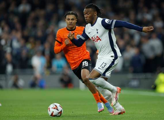 Tottenham Hotspur v Eintracht Frankfurt - UEFA Europa League 2024 25 Quarter Final First Leg Jean-Matteo Bahoya of Eintracht Frankfurt and Destiny Udogie of Tottenham Hotspur challenge during the UEFA Europa League 2024 25 Quarter Final First Leg match between Tottenham Hotspur and Eintracht Frankfurt at Tottenham Hotspur Stadium on April 10, 2025 in London, England. London Tottenham Hotspur Stadium England United Kingdom Copyright: xNigelxFrench Sportsphoto APLx 14125011