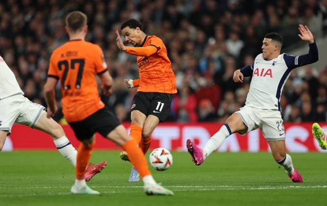 10 04 2025, Football UEFA Europa League quarter-final first leg, Tottenham Hotspur Eintracht Frankfurt, emonline, emspor, v l , Goal scored, Goal to 0 1 by Hugo Ekitike Eintracht Frankfurt DFL DFB REGULATIONS PROHIBIT ANY USE OF PHOTOGRAPHS AS IMAGE SEQUENCES AND OR QUASI VIDEO xdcx Copyright: HMBxMedia Claus