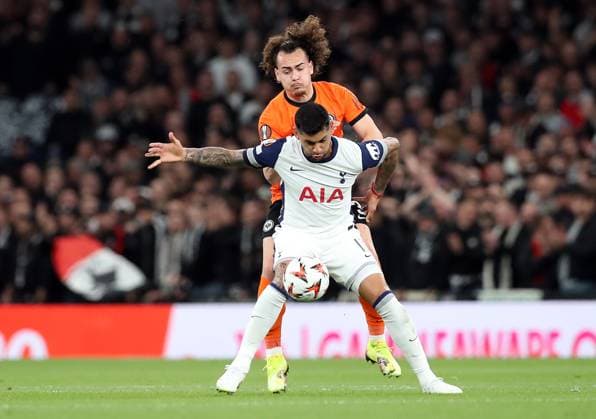 10 04 2025, xtgx, Football Europa League 1 4 Final, Tottenham Hotspur Eintracht Frankfurt v l Cristian Romero of Tottenham Hotspur, Arthur Theate Eintracht Frankfurt DFL DFB REGULATIONS PROHIBIT ANY USE OF PHOTOGRAPHS as IMAGE SEQUENCES and or QUASI VIDEO London