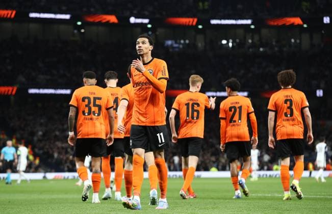 10 04 2025, xtgx, Football Europa League 1 4 Final, Tottenham Hotspur Eintracht Frankfurt v l Hugo Ekitike Eintracht Frankfurt celebrate the goal, Der Torjubel zum 0 1 DFL DFB REGULATIONS PROHIBIT ANY USE OF PHOTOGRAPHS as IMAGE SEQUENCES and or QUASI VIDEO London