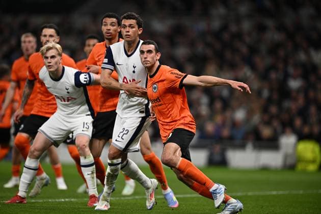 LONDON, ENGLAND - APRIL 10: Brennan Johnson, Aurele Amenda during the UEFA Europa League 2024 25 Quarter Final First Leg match between Tottenham Hotspur and Eintracht Frankfurt at Tottenham Hotspur Stadium on April 10, 2025 in London, England. Photo by Sebastian Frej Tottenham Hotspur v Eintracht Frankfurt - UEFA Europa League 2024 25 Quarter Final First Leg Copyright: xSebastianxFrejx