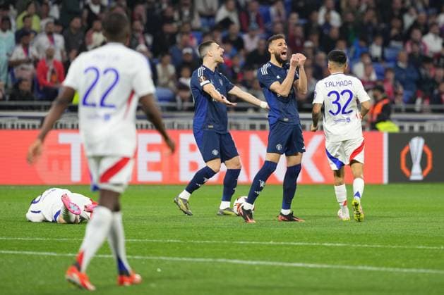 Noussair Mazraoui of Man Utd reacts after a foul is given against him Olympique Lyonnais v Manchester United, ManU UEFA Europa League, Quarter Final, First Leg, Football, Groupama Stadium, Lyon, France - 10 Apr 2025 EDITORIAL USE ONLY No use with unauthorised audio, video, data, fixture lists, club league logos or live services. Online in-match use limited to 120 images, no video emulation. No use in betting, games or single club league player publications. Copyright: xDavexWinter Shutterstockx 15243617bm