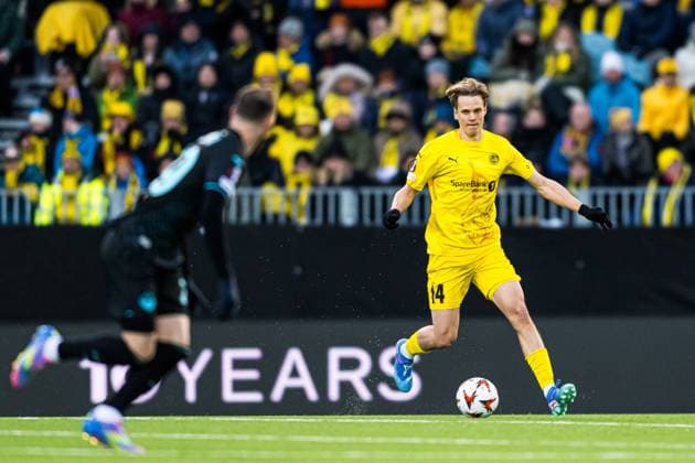 250410 Ulrik Saltnes of Bodo Glimt during the UEFA Europa League quarter final football match between Bodo Glimt and Lazio on April 10, 2025 in Bodo Photo Marius Simensen BILDBYRAN COP 238 bbeng bodo bodo glimt football fotball fotboll kvartfinale lazio quarter final soccer uefa europa league  Copyright: MARIUSxSIMENSEN BB250410ZJ021