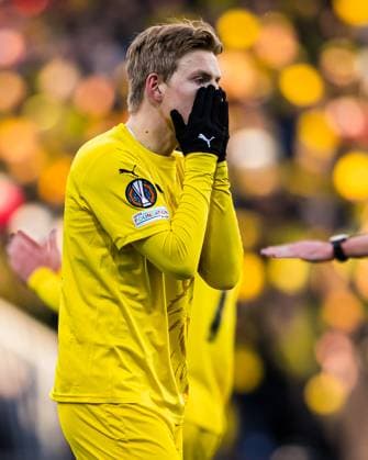 250410 Jens Petter Hauge of Bodo Glimt looks dejected after missing a chance to score during the UEFA Europa League quarter final football match between Bodo Glimt and Lazio on April 10, 2025 in Bodo Photo Marius Simensen BILDBYRAN COP 238 bbeng bodo bodo glimt depp football fotball kvartfinale lazio quarter final soccer uefa europa league  Copyright: MARIUSxSIMENSEN BB250410ZA021