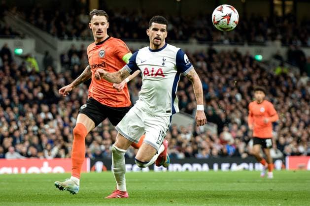 London, England, April 10 2025: Dominic Solanke (19 Tottenham Hotspur) and Robin Koch (4 Eintracht Frankfurt) in action during the UEFA Europa League game between Tottenham Hotspur and Eintracht Frankfurt at Tottenham Hotspur Stadium in London, England. (Pedro Porru SPP) Copyright: xPedroxPorrux xSPPx spp-en-PePoSp-4F8A2912_DxO