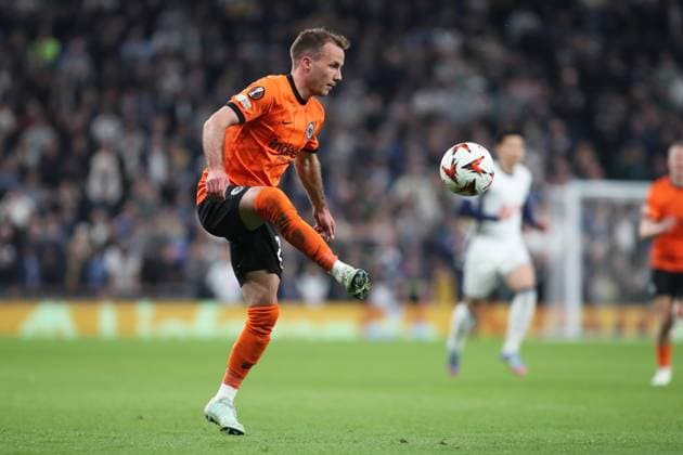 Mario Götze of Eintracht Frankfurt controlling the ball Tottenham Hotspur v Eintracht Frankfurt, Football, UEFA Europa League, Tottenham Hotspur Stadium, London, UK - 10 04 2025 Editorial use only  Copyright: xAnthonyxHanc Shutterstockx 15247844y