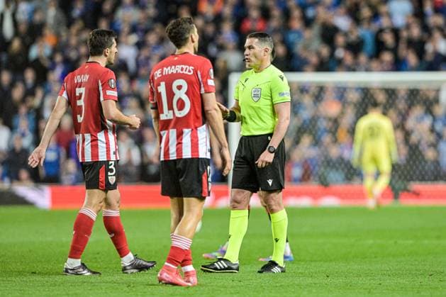 Rangers v Athletic Bilbao UEFA Europa League Daniel Vivian of Athletic Bilbao speaks with the match referee during the UEFA Europa League Quarter-final First Leg match at Ibrox Stadium, Glasgow UK Newspapers OUT Copyright: xJamiexJohnstonx FIL-21689-0163