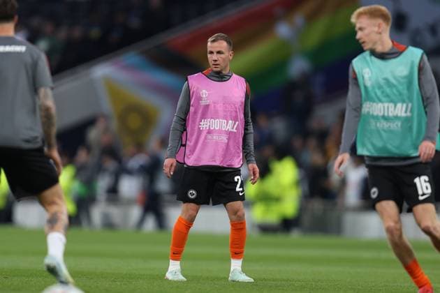 London, England, April 10th 2025: Mario Gotze of Eintracht Frankfurt during the UEFA Europa League match between Tottenham Hotspur and Eintracht Frankfurt at Tottenham Hotspur Stadium in London, England (Alexander Canillas SPP) Copyright: xAlexanderxCanillas SPPx spp-en-AlCa-9U2A0533