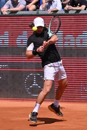 April 10, 2025, Madrid, Madrid, Spain: MARCO TRUNGELLITI (ARG) playing the round of 8 match of the Grand Prix by Mercedes-Benz Open Comunidad de Madrid, at the Club de Campo Villa de Madrid on April 9, 2025. Madrid Spain - ZUMAc312 20250410_zsp_c312_072 Copyright: xOscarxManuelxSanchezx