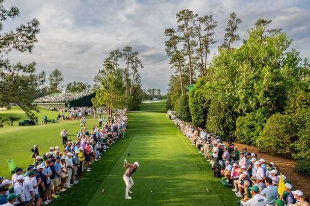 250410 Rory McIlroy of Northern Ireland on the 18th tee during the first round of the 2025 Masters Golf Tournament on April 10, 2025 in Augusta Photo Petter Arvidson BILDBYRAN kod PA PA1007 bbeng golf masters the masters augusta us masters  Copyright: PETTERxARVIDSON BB250410PA149