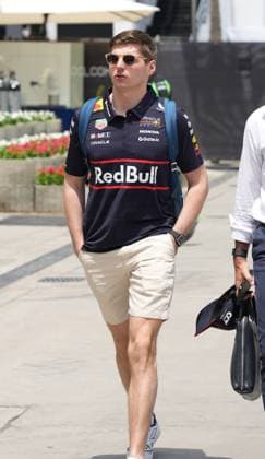 Formula 1 Gulf Air Bahrain Grand Prix 2025 11.04.2025, Bahrain International Circuit, Sakhir, Formula 1 Gulf Air Bahrain Grand Prix 2025 ,im Bild Max Verstappen (NLD), Oracle Red Bull Racing nordphotoxGmbHx xBratic nph00250