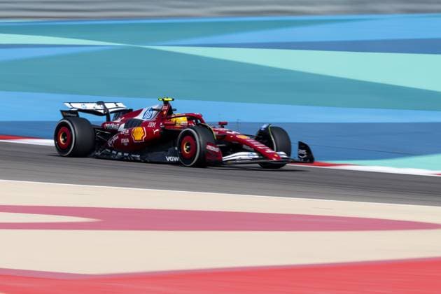 Lewis Hamilton Scuderia Ferrari HP, Great Britain, 44 , BAH, Formula 1 World Championship, Gulf Air Grand Prix of Bahrain, Bahrain International Circuit, Free Practice, 2025 season, 11 04 2025 BAH, Formula 1 World Championship, Gulf Air Grand Prix of Bahrain, Bahrain International Circuit, Free Practice, 2025 season, 11 04 2025 Sakhir Copyright: xEibner-Pressefoto Memmlerx EP_MMR