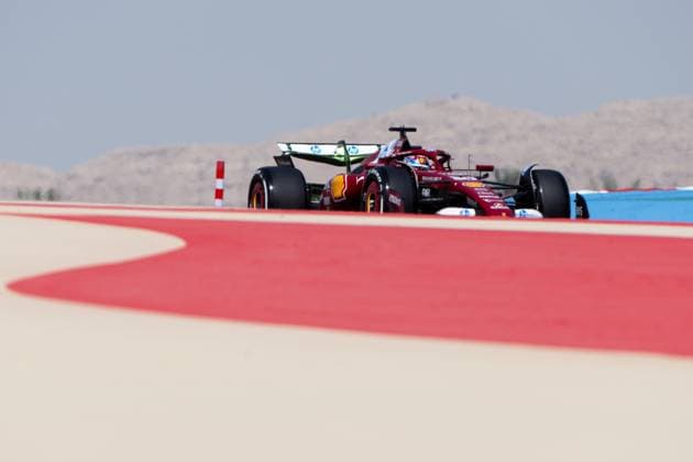 Dino Beganovic Scuderia Ferrari HP, Sweden, 14 in SF 25, BAH, Formula 1 World Championship, Gulf Air Grand Prix of Bahrain, Bahrain International Circuit, Free Practice, 2025 season, 11 04 2025 BAH, Formula 1 World Championship, Gulf Air Grand Prix of Bahrain, Bahrain International Circuit, Free Practice, 2025 season, 11 04 2025 Sakhir Copyright: xEibner-Pressefoto Memmlerx EP_MMR