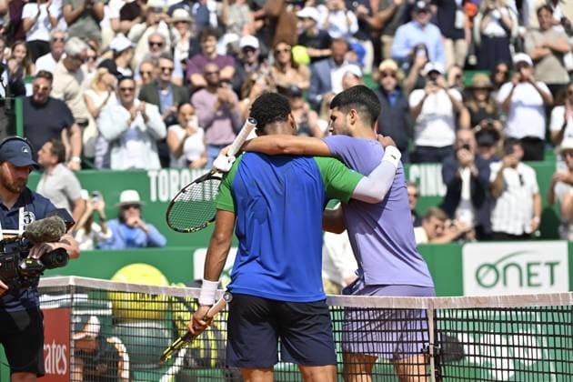 Tennis : Rolex Monte Carlo Masters 2025 - ATP, Tennis Herren - 11 04 2025 Tennis : Rolex Monte Carlo Masters 2025 - Atp - Carlos Alcaraz et Arthur Fils Monaco  Copyright: xChryslenexCaillaudx