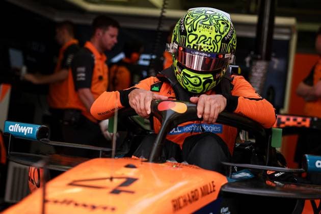 F1 - BAHRAIN GRAND PRIX 2025 NORRIS Lando (gbr), McLaren F1 Team MCL39, portrait during the Formula 1 Gulf Bahrain Grand Prix 2025, 4th round of the 2025 FIA Formula One World Championship, WM, Weltmeisterschaft from April 11 to 13, 2025 on the Bahrain International Circuit, in Sakhir, Bahrain - SakhirBahrain  Copyright: xEricxAlonsox