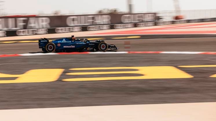 Formula 1 Gulf Air Bahrain Grand Prix 2025 Gregoire Placca OVERTAKE MAXPPP - Sakhir 11 04 2025 23 ALBON Alexander (tha), Williams Racing, action during the Formula 1 Gulf Air Bahrain Grand Prix 2025, the 4th round of the 2025 FIA Formula 1 World Championship, WM, Weltmeisterschaft on the Bahrain International Circuit from April 10 to 13, 2025, in Sakhir, Bahrain Sakhir Bahrain  Copyright: xOVERTAKE MAXPPP MAXPPPxGregoirexPlaccax OVT202504116466 OVT202504116466