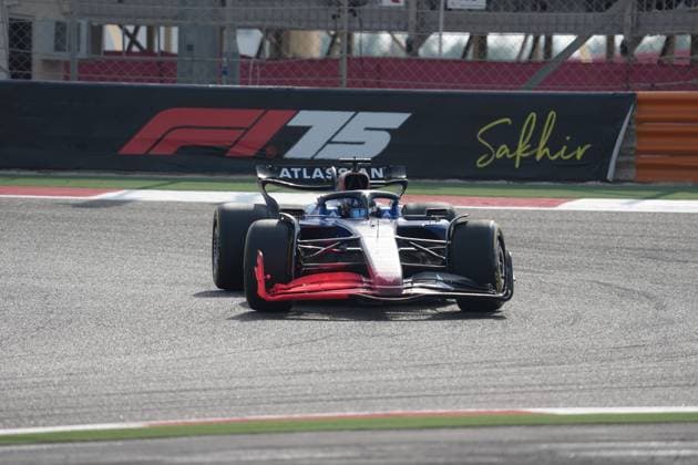 11 04 2025, Bahrain International Circuit, Sakhir, Formula 1 Gulf Air Bahrain Grand Prix 2025 ,in the picture Alexander Albon GBR , Atlassian Williams Racing Photo by Hasan Bratic DeFodi Images